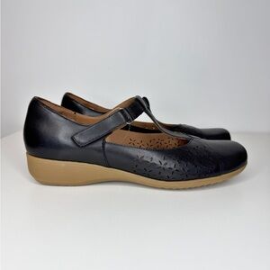 Cobb Hill Black Leather Rowen T Strap Comfort Shoe Flat Mary Jane Women 9.5 NEW